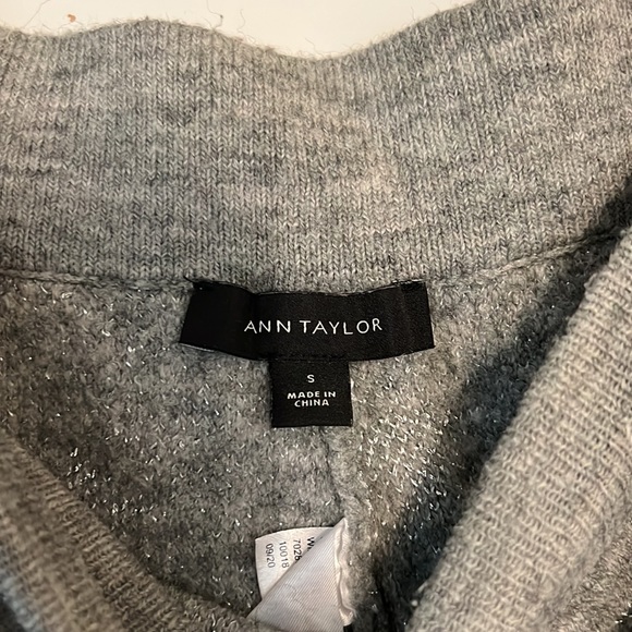 Ann Taylor lightly used knit sweatpants - Picture 4 of 4